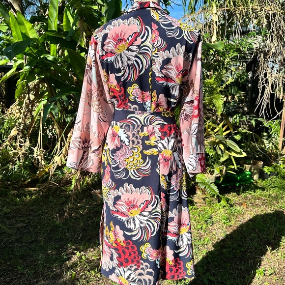 New York & Company Color-block Floral Print Duster Kimo Jacket - Picture 7 of 11
